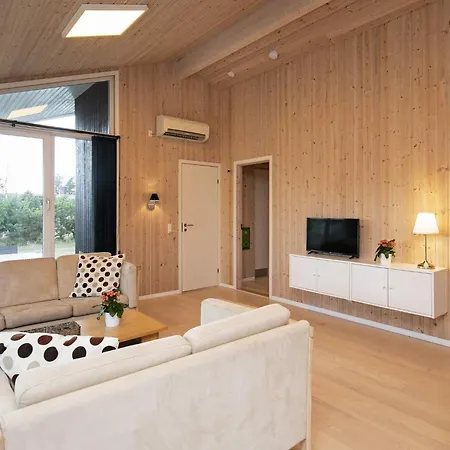 Holiday home Xxxii *